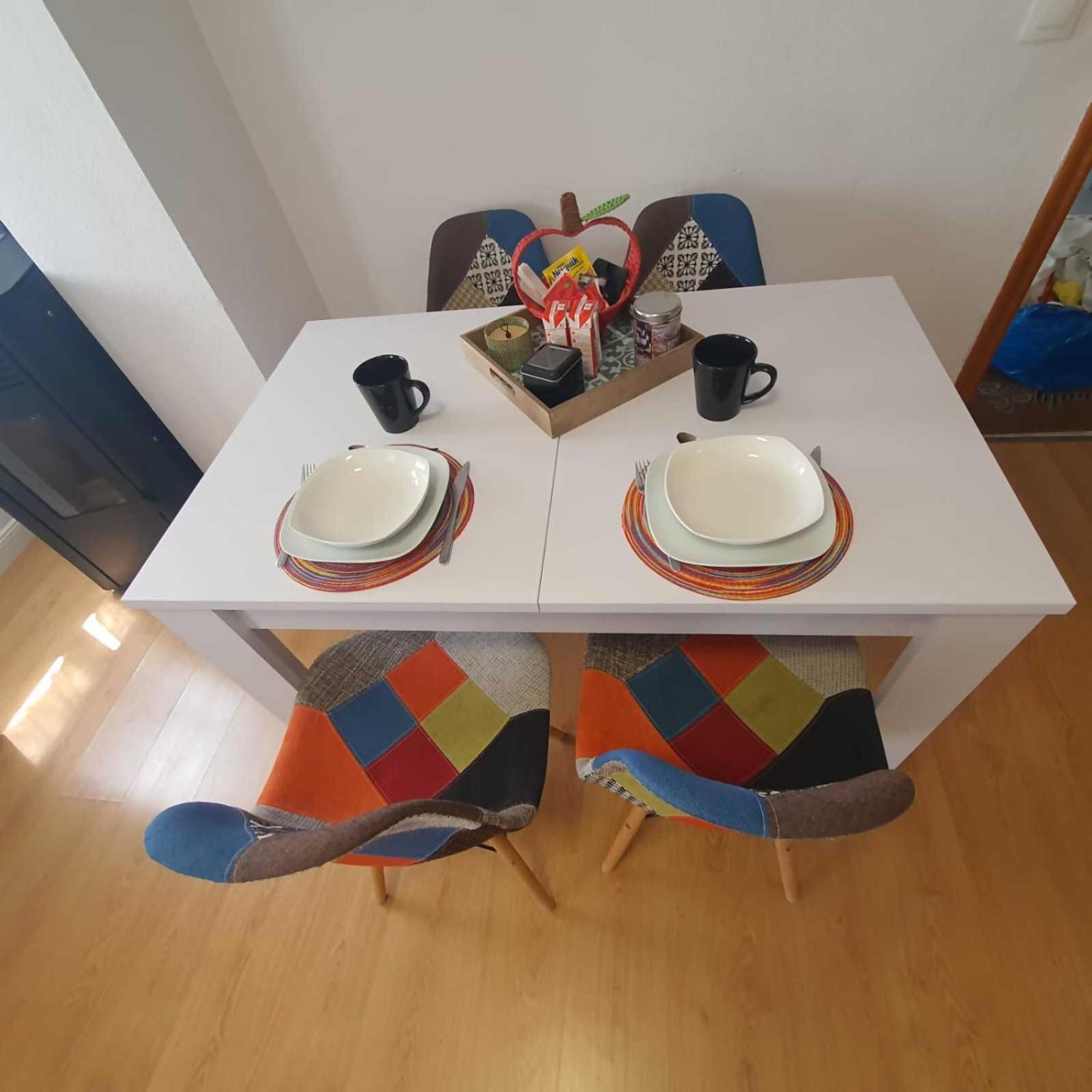 The Family Bienvenidos A קאנפראנק מראה חיצוני תמונה